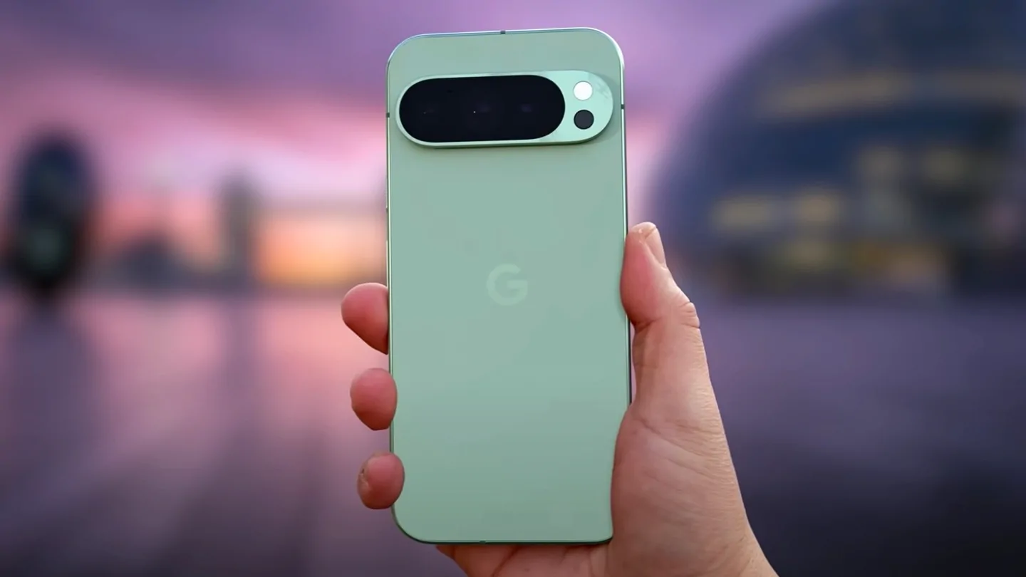 Pixel 10 Series เริ่มส่งถึงมือลูกค้าก่อนวางขายจริง สะท้อนกลยุทธ์ใหม่ของ Google