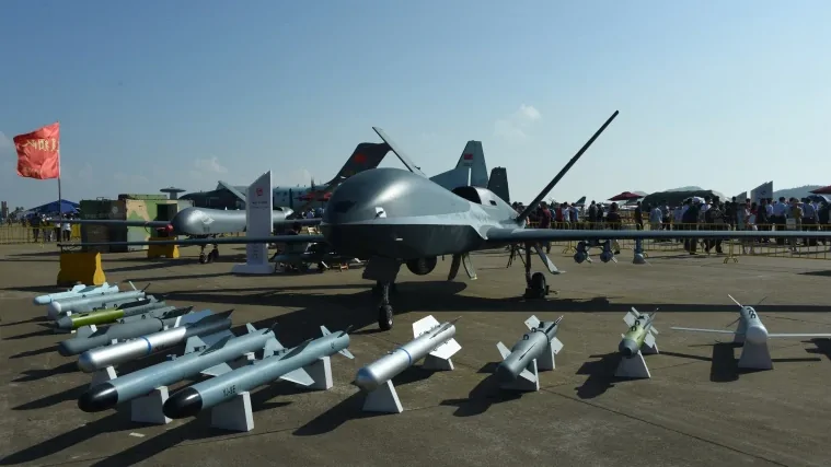 การปราบทุจริตชะลอการจัดซื้ออาวุธ ทำให้รายได้บริษัทจีนดิ่ง 10%