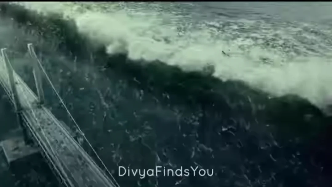 ญี่ปุ่นเกิดแผ่นดินไหวรุนแรง 7.6 เขย่าอาโอโมริ – กล้องวงจรปิดเผยแรงสั่นไหวชัดเจน รถโยกนานกว่า 10 วินาที