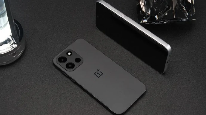 OnePlus Turbo 6 เตรียมเปิดตัว 8 มกราคม เผยดีไซน์จริง แบต 9,000mAh พร้อมตัวเลือกสีใหม่