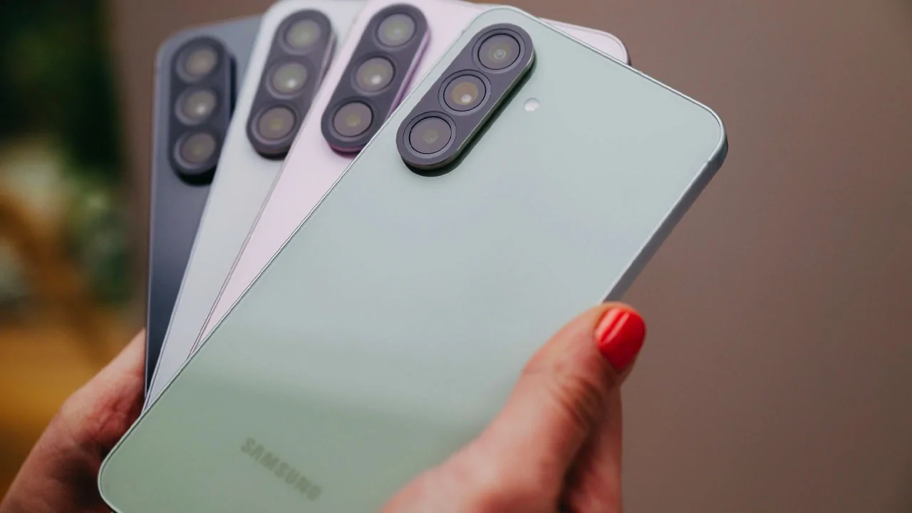 Samsung Galaxy A57 โผล่ฐานข้อมูล TENAA เผยสเปกหลัก จอ 6.6 นิ้ว กล้อง 50MP แบต 5,000mAh