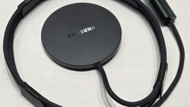 เผยภาพแรกแท่นชาร์จไร้สาย Samsung Qi2 สำหรับ Galaxy S26 รองรับกำลังไฟสูงสุด 25W