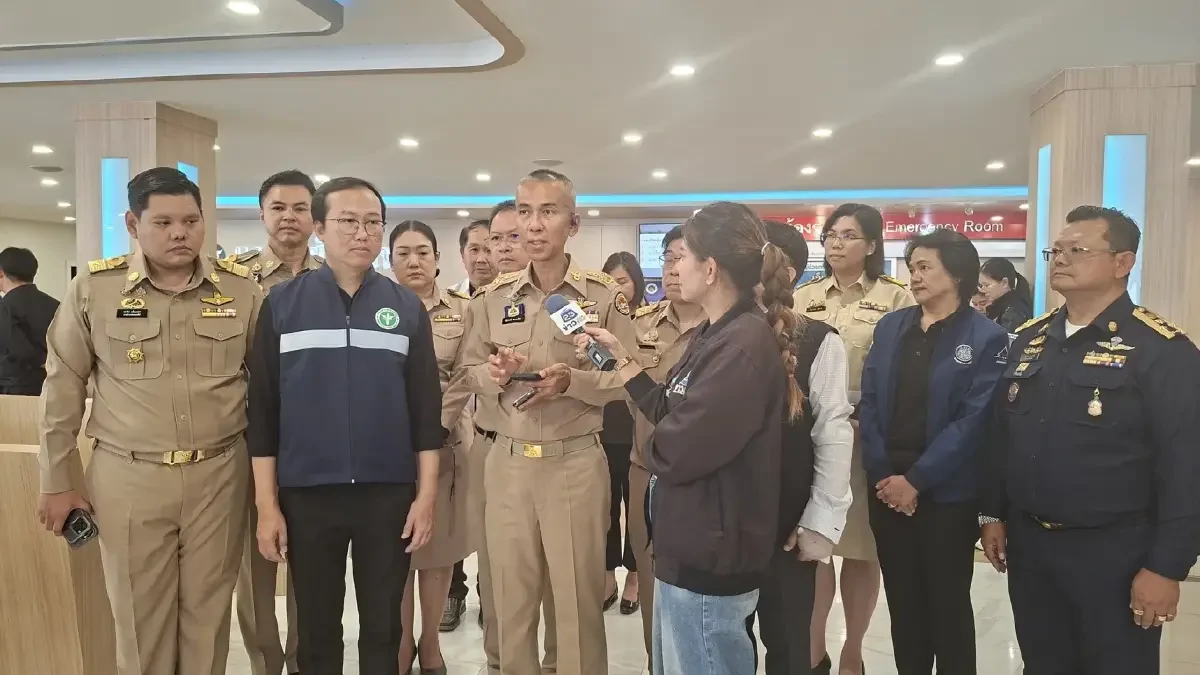 ผู้ว่าฯ สุพรรณบุรี เข้าเยี่ยมผู้บาดเจ็บเหตุพลุระเบิด ต.ไร่รถ อ.ดอนเจดีย์