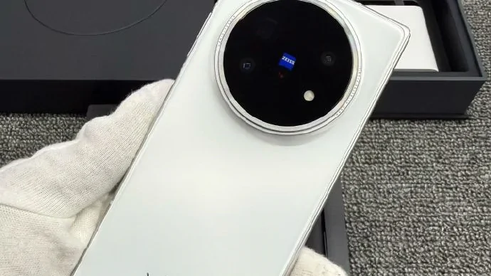 Vivo X Fold 6 จ่ออัปเกรดกล้องครั้งใหญ่ ลุ้นใช้เซนเซอร์ 200MP พร้อมระบบจัดการสีขั้นสูง