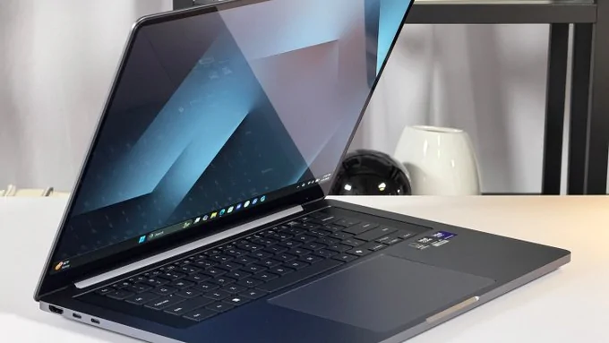 ซัมซุงอาจต้องเร่งขยายจุดโชว์ Galaxy Book หลังผู้ใช้ชี้หาชมเครื่องจริงในร้านยาก
