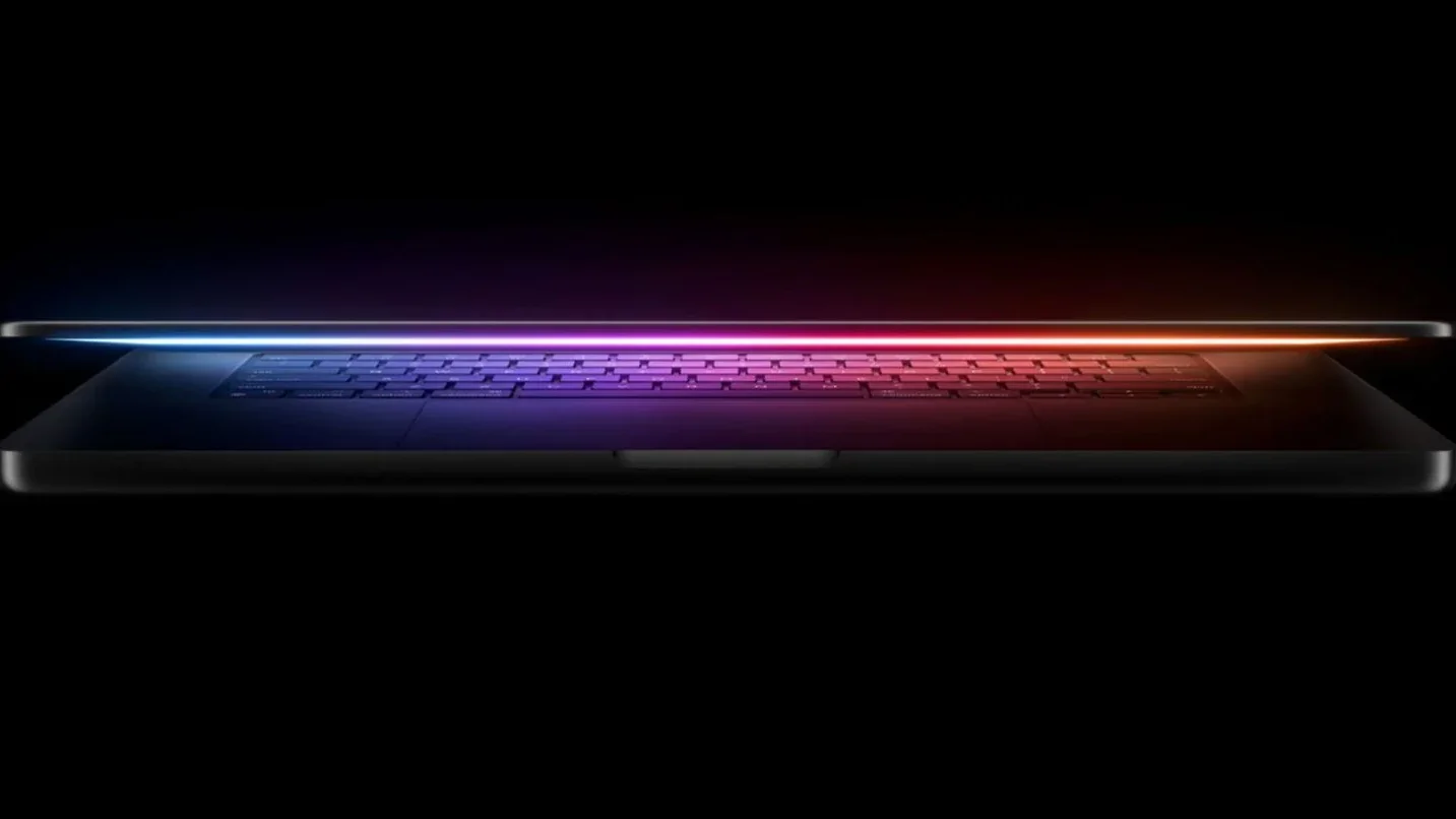 Apple เตรียมปฏิวัติวงการแล็ปท็อป MacBook Ultra จอ OLED และระบบสัมผัส พร้อมเขย่าตลาดปี 2026