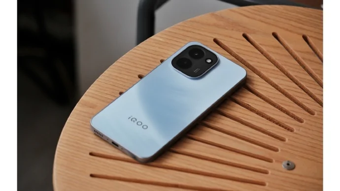 เผยข้อมูลทางเทคนิค iQOO Z11 Series สมาร์ทโฟนขุมพลัง Dimensity พร้อมแบตเตอรี่ความจุสูงพิเศษ 9020 mAh