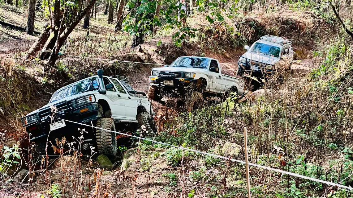 ขับขี่ 4x4 อย่างไรให้รอด บทเรียนสำคัญสำหรับสายลุย งบน้อย และรถคันเดียว