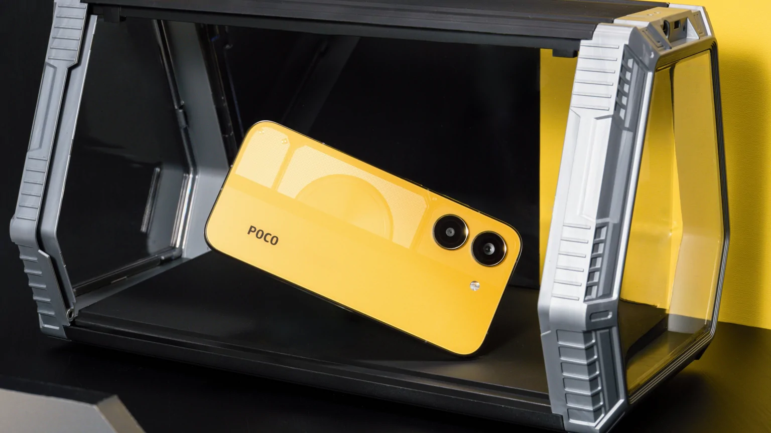 POCO X8 Pro การสำรวจสีสันตัวเครื่องที่สะท้อนคุณภาพเรือธงและดีไซน์มินิมอล