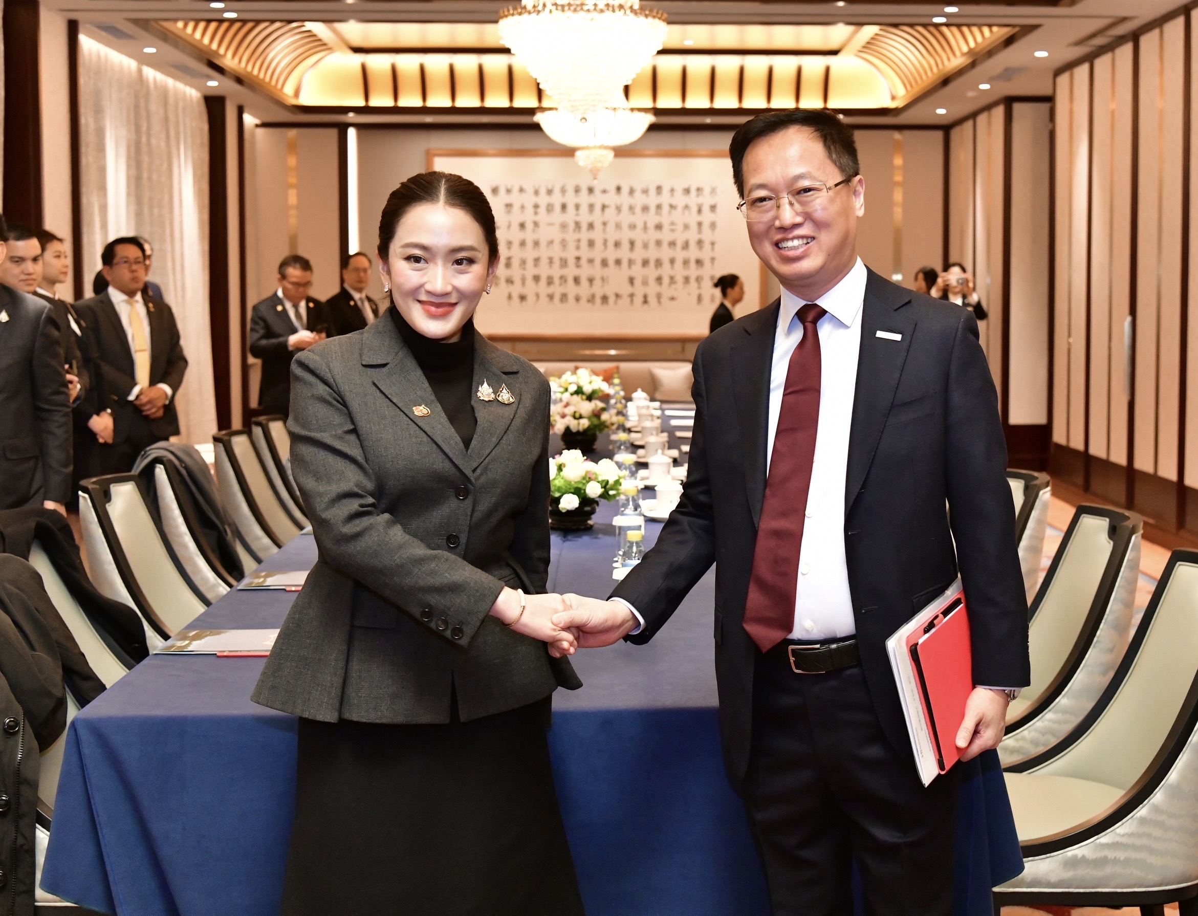 นายกรัฐมนตรีขอบคุณบริษัทยักษ์ใหญ่จีนสนใจลงทุนในไทย พร้อมสนับสนุนขยายการลงทุนในเครื่องใช้ไฟฟ้าและยานยนต์ไฟฟ้า