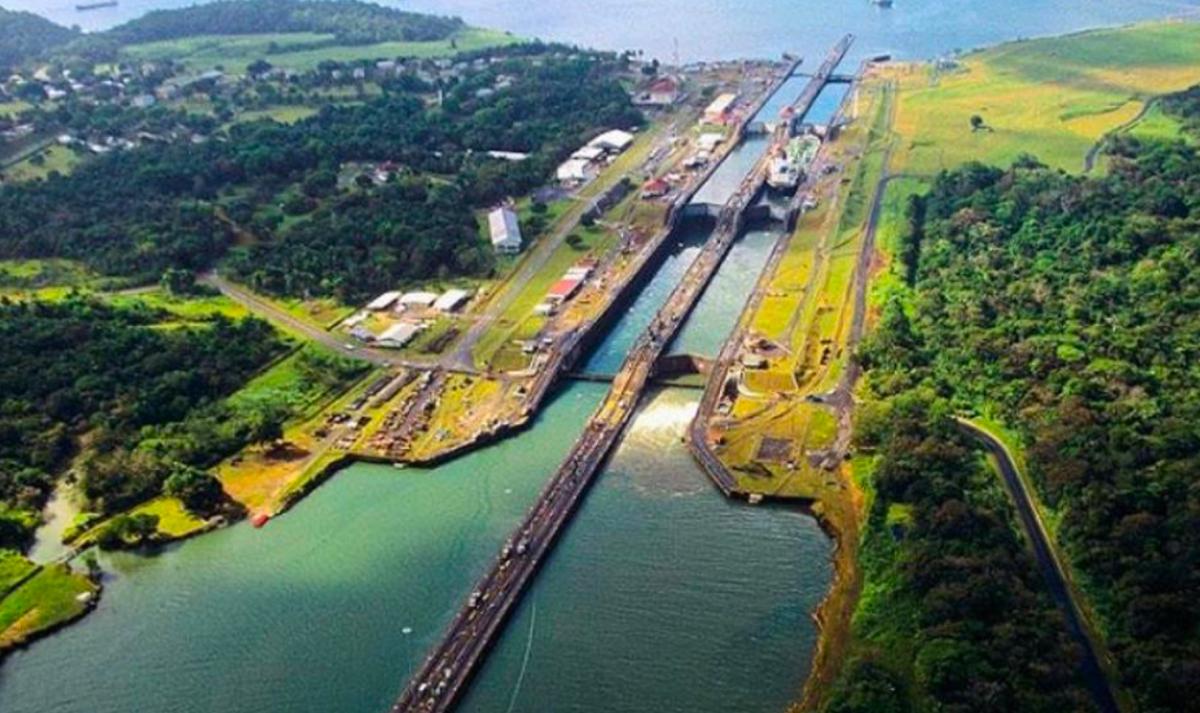 BlackRock ซื้อลานท่าเรือที่ปากคลองปานามาจากบริษัทฮ่องกง