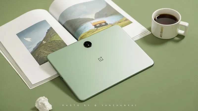 OnePlus Pad 2 Pro เตรียมเปิดตัวแท็บเล็ตเรือธงสเปกแรง จอ 13.2 นิ้ว 3.4K ชิป Snapdragon 8 Elite แบต 10,000mAh