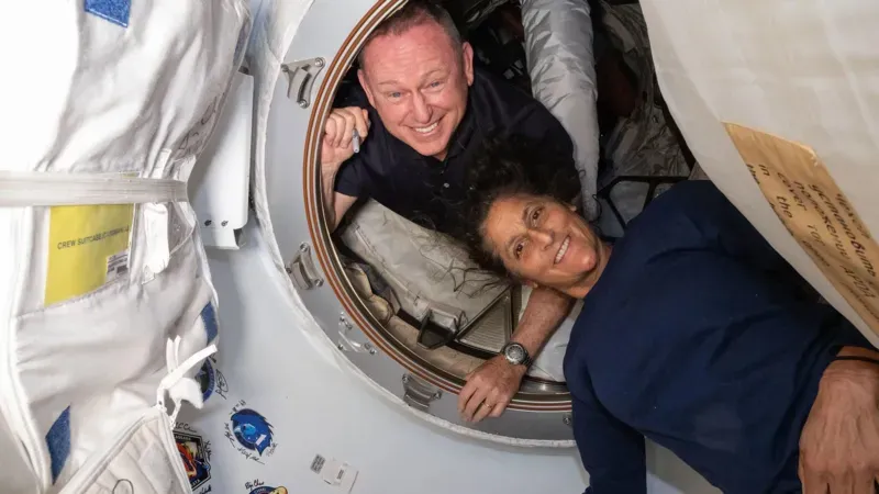 SpaceX ปฏิบัติภารกิจสำคัญ ส่งลูกเรือชุดใหม่ขึ้น ISS พร้อมนำสองนักบินอวกาศกลับสู่โลกหลังการรอคอยนานเกือบปี
