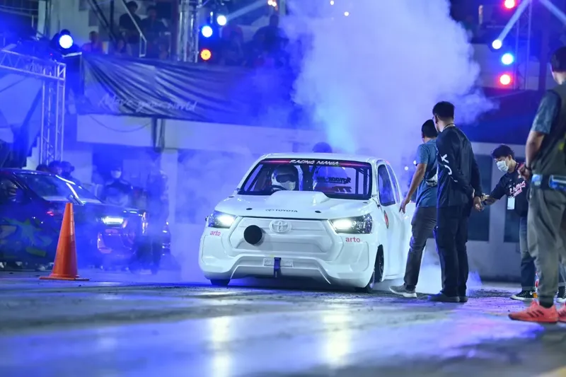 โตโยต้า ยกระดับการแข่งขัน Drag Racing ผ่านรายการ Hilux REVO Racing Mania สร้างมาตรฐานใหม่ให้กับวงการรถแต่งในไทย
