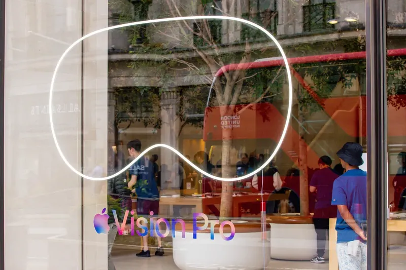 Apple เตรียมเปิดตัว Vision Pro รุ่นใหม่ พร้อมการเชื่อมต่อกับ Mac และราคาที่เข้าถึงง่ายขึ้น