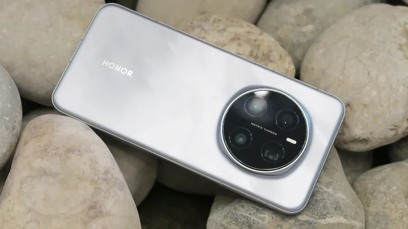 Honor Magic8 Pro เตรียมเปิดตัว มาพร้อมกับ Snapdragon 8 Elite 2 และกล้อง Periscope 200 MP