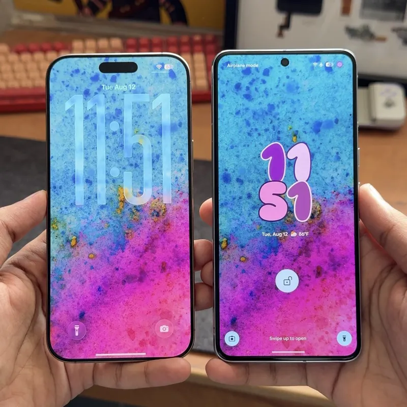 เทียบหน้าจอล็อก iOS 26 และ Google Android 16